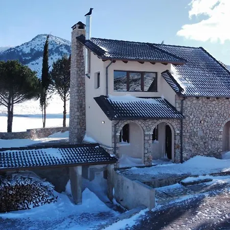 Dianne 2 Livadi Arachovas 펜션 *