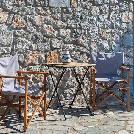 Dianne 2 Livadi Arachovas